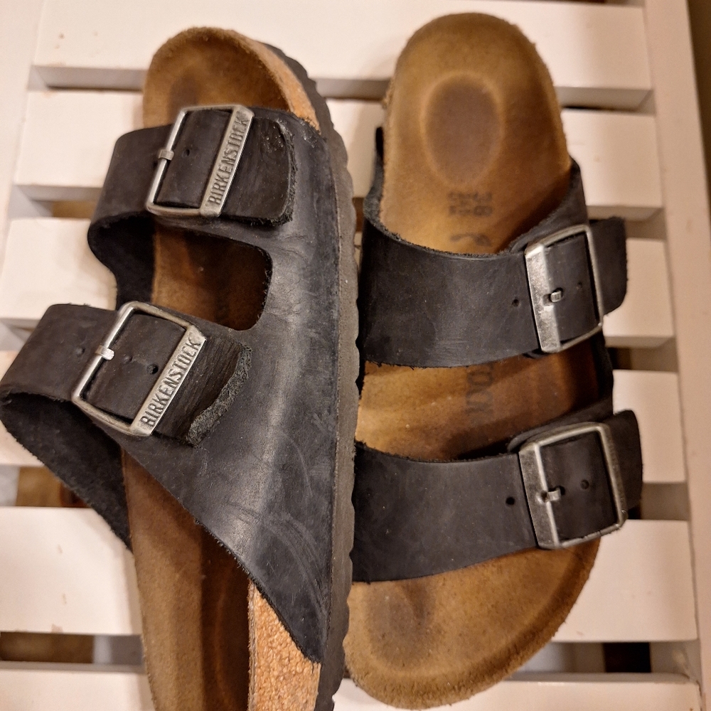BIRKENSTOCK!! - Picture 3 of 4